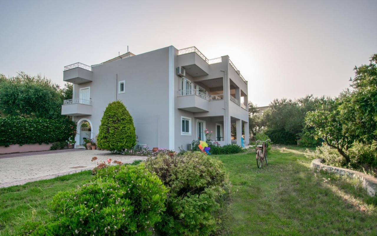 Villa Zoi Meson Yerakarion Luaran gambar